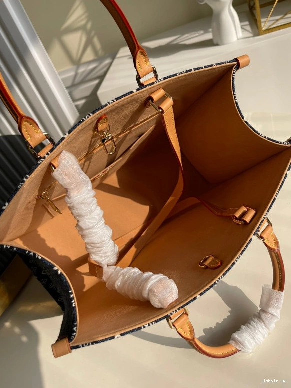 WIS LOUIS VUITTON ONTHEGO MM 0129